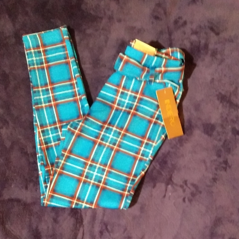 6/$20 Plaid Skinny Pants for Women